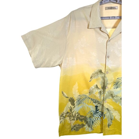 Tommy Bahama Mens Shirt Size XL 100% Silk Tropical Floral Textured Yellow Stitch - Picture 2 of 10